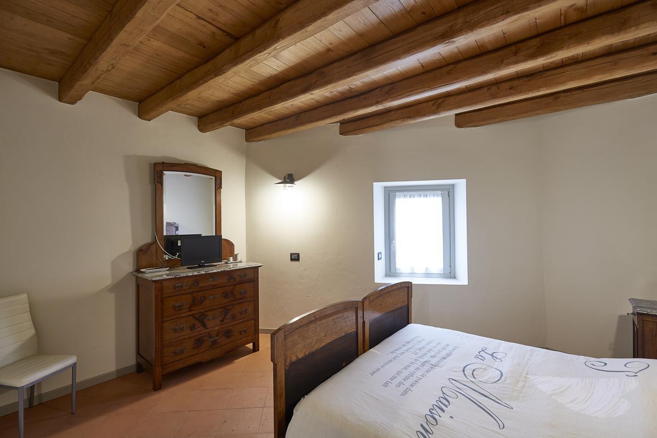 Bed and Breakfast Palazzo Eleonora Monasterolo del Castello Екстер'єр фото