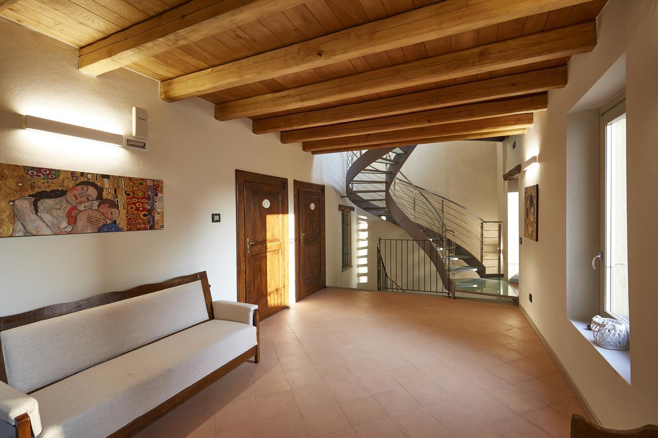 Bed and Breakfast Palazzo Eleonora Monasterolo del Castello Екстер'єр фото